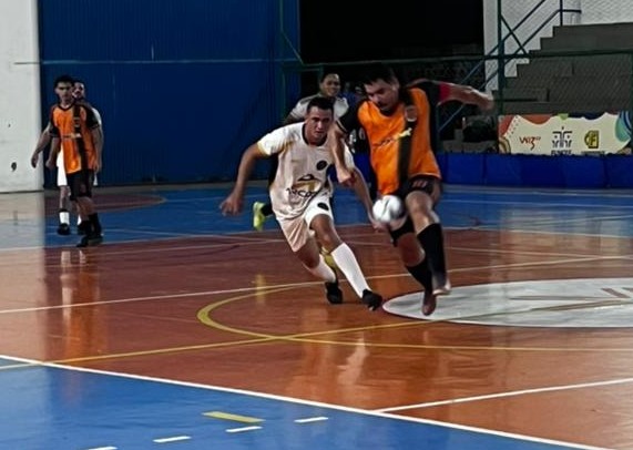 PRIMAVERA GOLEIA, MANTÉM 100% E ASSUME A LIDERANÇA NA SÉRIE OURO- APCEF/MA.