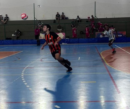 REAL VASMEN GOLEIA ARGENTINA POR 5X1 E ASSUME LIDERANÇA NO LIVRE-PRATA! APCEFMA